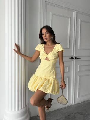 AVELİS PENCERE DETAYLI BALON ETEK MİNİ SARI ELBİSE - MAXMOOR