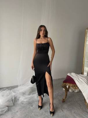 STEFANİ YIRTMAÇLI ASKILI SİYAH ELBİSE - MAXMOOR